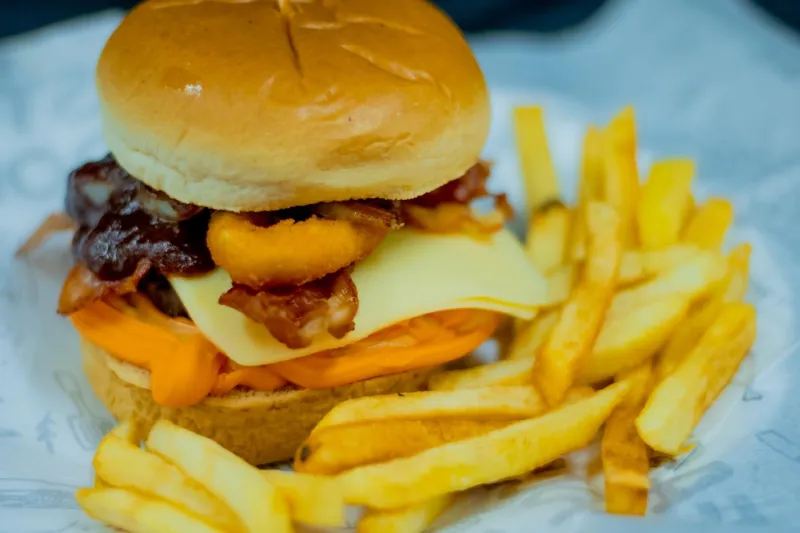 ARTESANAL BURGUER BACON C/ BATATA